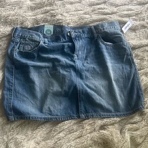 Old Navy NWT size 14 denim skirt